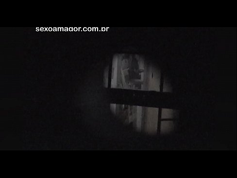 ❤️ Blondie estas sekrete filmita fare de najbara voyeur kaŝita malantaŭ kavaj brikoj Porno ĉe eo.epicpornvideos-com.ru ❌️❤