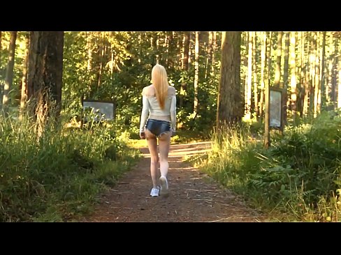 ❤️ Bela virino moviĝas malrapide, ne nuda video Porno ĉe eo.epicpornvideos-com.ru ❌️❤